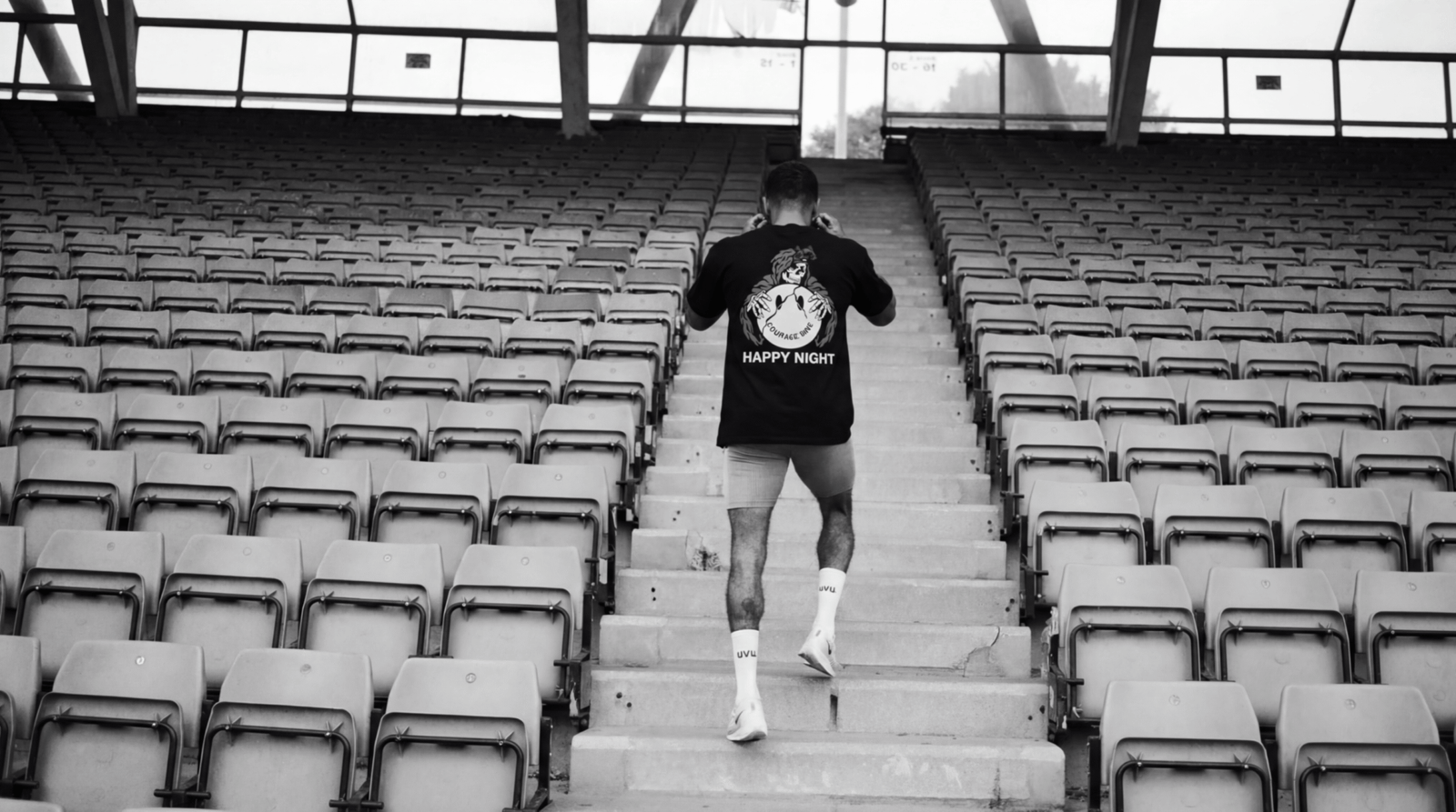 HAPPY NIGHT - Image 2